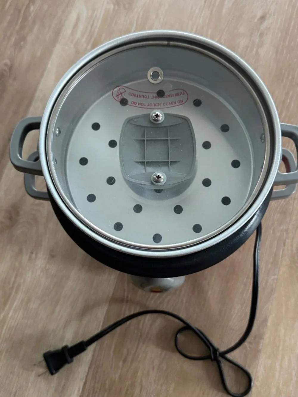 AROMA 6-Cup Pot Style Rice Cooker & Food Steamer, Red, BRAND NEW, no box
